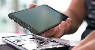 Sie wollen im Zweifel das Smartphone-Display selbst austauschen können? Dann sollten Sie auf die Zerlegungstiefe achten.