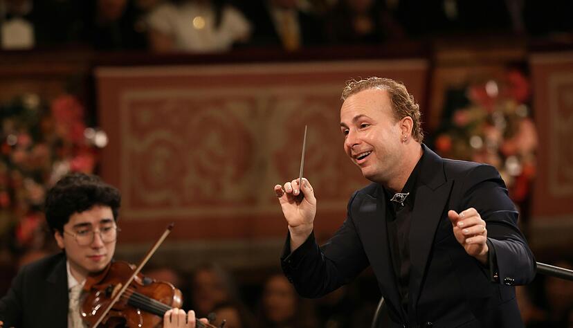 Dirigent Yannick N&eacute;zet-S&eacute;guin erinnerte an die Kraft der Freundlichkeit und der Musik.