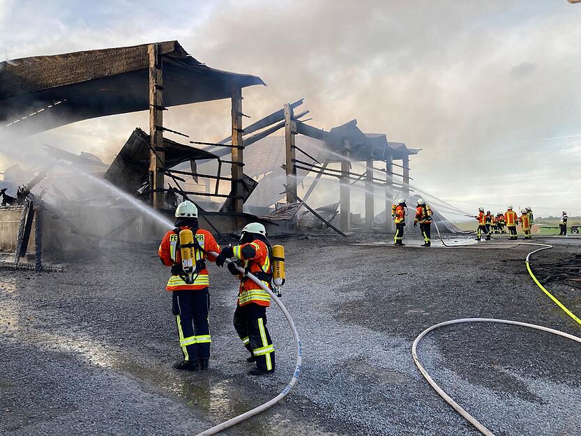 Brand auf landwirtschaftlichem Betrieb bei Sinsheim