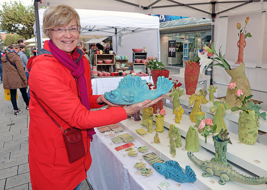 Der Hafenmarkt ist am Freitag von 13 bis 18 Uhr, am Samstag von 11 bis 18 Uhr und am Sonntag von 11 bis 18 Uhr geöffnet. Der Hafenmarkt ist am Freitag von 13 bis 18 Uhr, am Samstag von 11 bis 18 Uhr und am Sonntag von 11 bis 18 Uhr geöffnet.