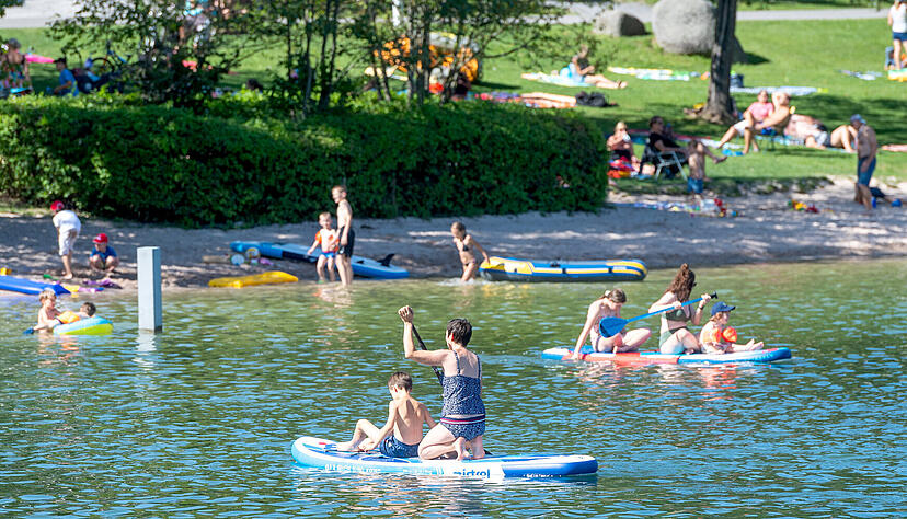 Am Breitenauer See kann zum August-Ende noch mal echtes Badewetter genossen werden. Am Breitenauer See kann zum August-Ende noch mal echtes Badewetter genossen werden.