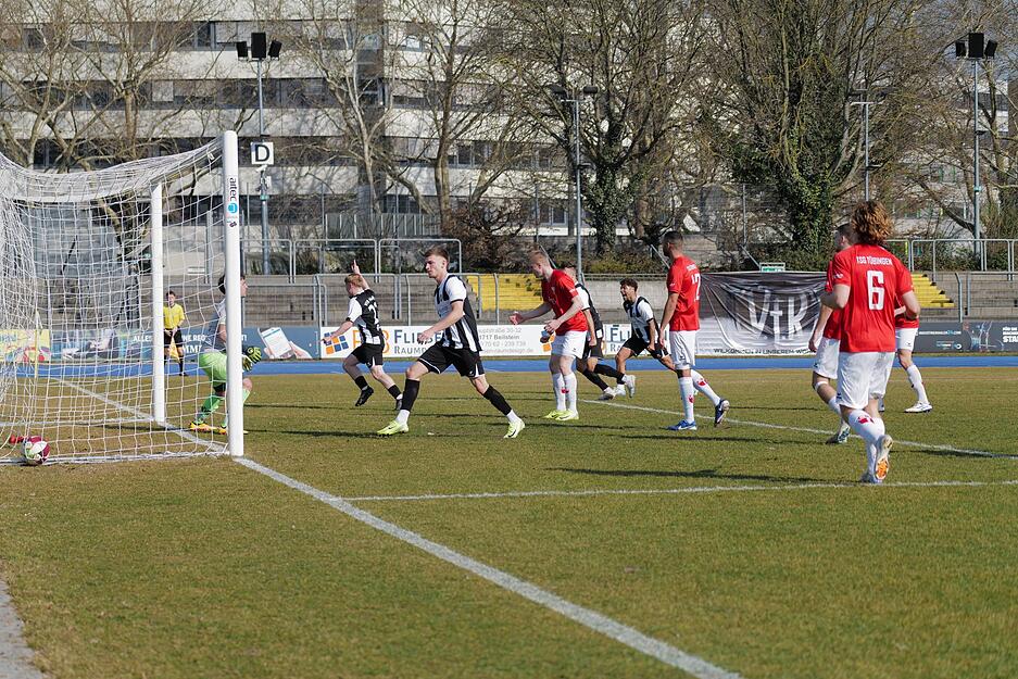 Die TSG Tübingen gewinnt letztlich mit 3:1 gegen den VfR Heilbronn.