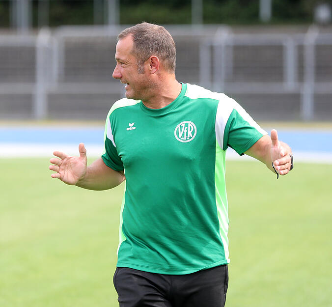 2024/25 - 14.9.25: Markus Lang, Verbandsliga, 36 Spiele, 1,22 Punkte im Schnitt | Markus Lang schaffte im Sommer 2025 erst am letzten Spieltag den Klassenverbleib in der Verbandsliga. Ein schwacher Saisonstart kostete ihn nun den Job beim VfR Heilbronn.