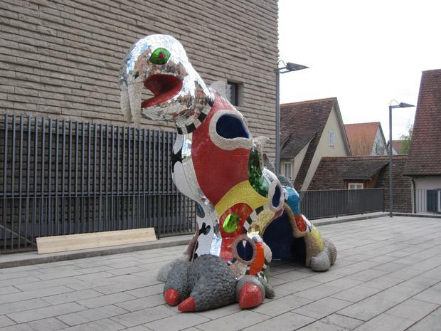 Niki-de-Saint-Phalle-Ausstellung in Hall