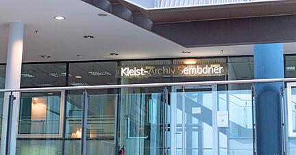 Defekte Beleuchtung: Das Kleist-Archiv Sembdner im verlassenen zweiten Stock des Einkaufszentrums K 3 fristet derzeit ein bescheidenes Dasein in der Stadt Heilbronn.