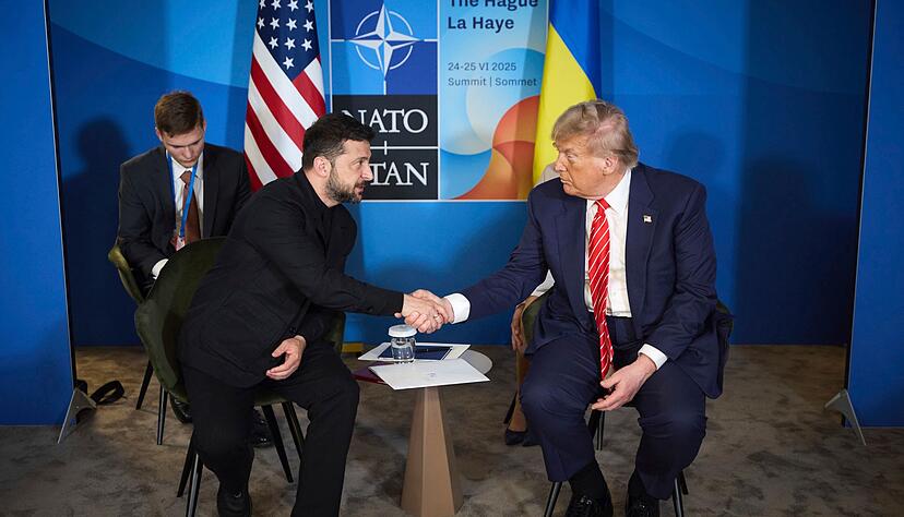 Trump und Selenskyj am Rande des am Rande des Nato-Gipfels pers&ouml;nlich. (Archivbild)