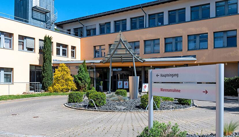 Das Gesundheitszentrum in Bad Wimpfen hat Platz für 400 Patienten. Wegen des Corona-Ausbruchs ist die Belegung auf derzeit 26 Patienten gesunken.
Foto: Mario Berger