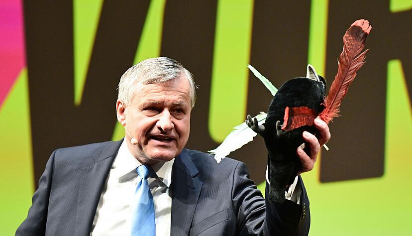 Hans-Ulrich R&uuml;lke, Landesvorsitzender der FDP Baden-W&uuml;rttemberg, wirft Cem &Ouml;zdemir (Gr&uuml;ne) vor, sich mit &laquo;fremden Federn&raquo; zu schm&uuml;cken.