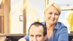 Gabi und Bernd Rieker haben schwere Zeiten hinter sich. Jetzt blicken die beiden Leingartener nur noch vorne.Foto: Brian Bailey
