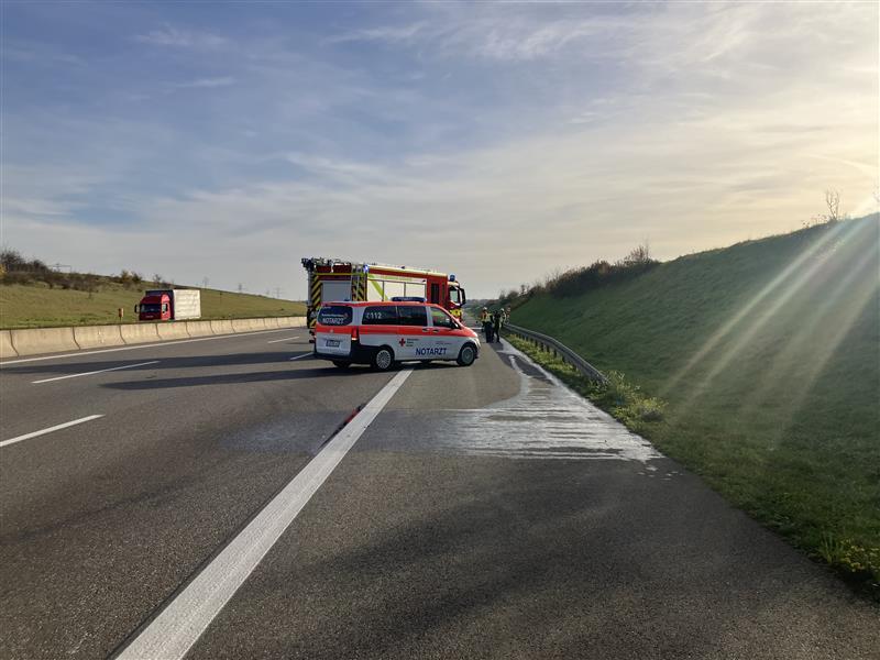 Rettungskräfte waren nach dem Unfall bei Bad Rappenau auch bei Kirchardt in Einsatz.
