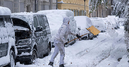 So viel Schnee wie in Bayern fiel in der Region nicht. Auch wenn es weniger schneit, gilt: Die Gehwege müssen geräumt werden. Wer dieser Pflicht nicht nachkommt, haftet für eventuelle Schäden.