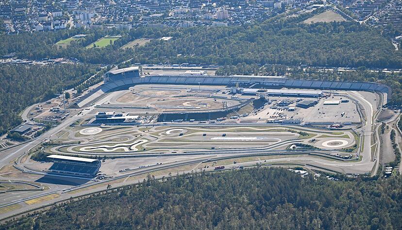 Das Motodrom auf dem Hockenheimring, aufgenommen aus einem Flugzeug. Das Motodrom auf dem Hockenheimring, aufgenommen aus einem Flugzeug.