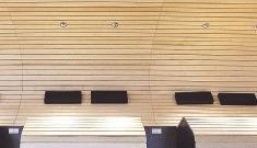 Neu ist der Lichtstreifen im Boden des Sauna-Ruheraumes. Etliche Besucher haben in der Vergangenheit die Stufe übersehen und sind gestürzt.Fotos Andreas Veigel Neu ist der Lichtstreifen im Boden des Sauna-Ruheraumes. Etliche Besucher haben in der Vergangenheit die Stufe übersehen und sind gestürzt.Fotos Andreas Veigel