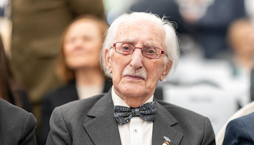 Bei Gedenkfeiern ruft Leon Weintraub regelmäßig zu mehr Humanismus auf. (Archivbild) Bei Gedenkfeiern ruft Leon Weintraub regelmäßig zu mehr Humanismus auf. (Archivbild)