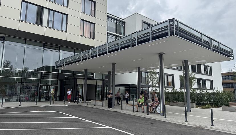 Ab sofort ist das Klinikum am Gesundbrunnen über den neuen Haupteingang erreichbar. Der alte Eingang wird geschlossen.