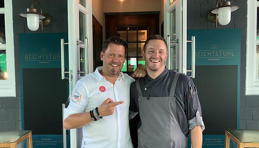 Mike Süsser (links) zusammen mit Fabian Lidak vor dem Restaurant Beichtstuhl in Heilbronn. Foto Good Times Mike Süsser (links) zusammen mit Fabian Lidak vor dem Restaurant Beichtstuhl in Heilbronn. Foto Good Times