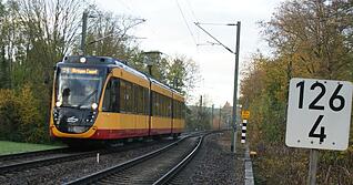 Eine Stadtbahn der Linie S4.