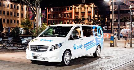 An Wochenenden und vor Feiertagen bringt der Shuttle-Service Buddy der Stadtwerke Nachtschwärmer in Heilbronn nach Hause.
Foto: privat An Wochenenden und vor Feiertagen bringt der Shuttle-Service Buddy der Stadtwerke Nachtschwärmer in Heilbronn nach Hause.
Foto: privat