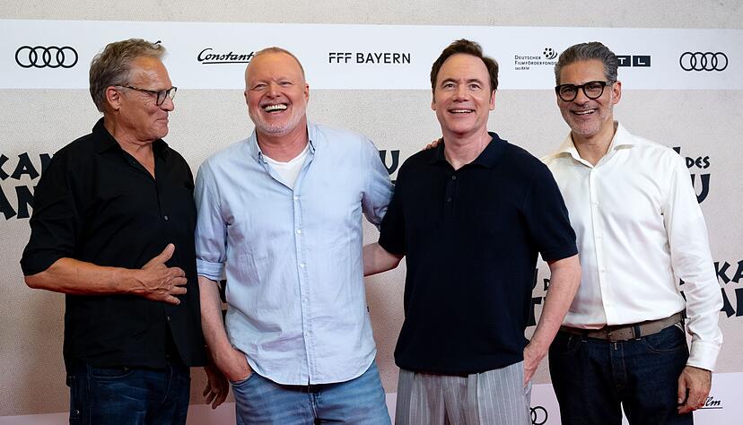 Stefan Raab hat den Film musikalisch bereichert - mit dem Song «Weil wir so supergeil drauf sind». Stefan Raab hat den Film musikalisch bereichert - mit dem Song «Weil wir so supergeil drauf sind».