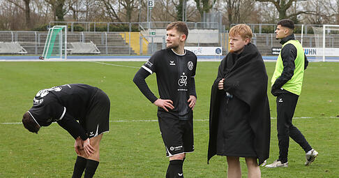 Enttäuschung, Frust, Ratlosigkeit: Verbandsliga-Schlusslicht VfR Heilbronn schlittert weiter dem Abstieg in die Landesliga entgegen. Enttäuschung, Frust, Ratlosigkeit: Verbandsliga-Schlusslicht VfR Heilbronn schlittert weiter dem Abstieg in die Landesliga entgegen.