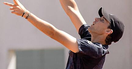 Pfingstmontag 2023, Platz sechs auf der Anlage Roland Garros: Dominic Thiem verliert gegen den Argentinier Pedro Cachin in fünf Sätzen.
Foto: imago images/GEPA pictures