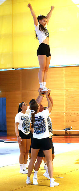 Die Cheerleader der Sport-Union Neckarsulm beim Training – das Team hat große Ziele.