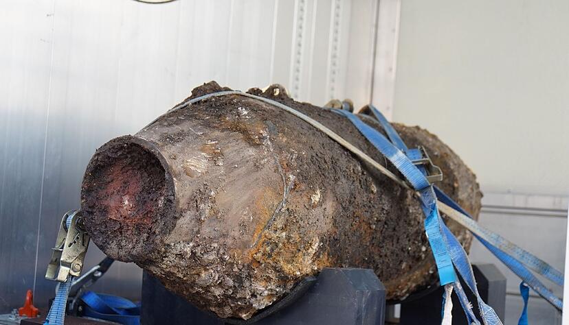 Die rund 250 Kilogramm schwere Bombe wurde erfolgreich entschärft. Die rund 250 Kilogramm schwere Bombe wurde erfolgreich entschärft.