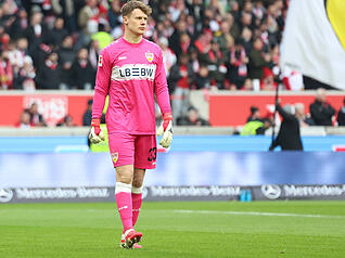 Alexander Nübel: Patzer kurz vor der Halbzeit, den er selbst noch ausbügelt. Sonst sicherer und guter Auftritt. In der Nachspielzeit starke Parade aus kurzer Distanz. Note: 2,5 Alexander Nübel: Patzer kurz vor der Halbzeit, den er selbst noch ausbügelt. Sonst sicherer und guter Auftritt. In der Nachspielzeit starke Parade aus kurzer Distanz. Note: 2,5