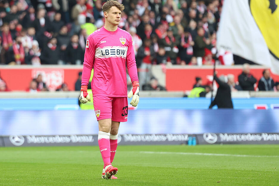 Alexander Nübel: Patzer kurz vor der Halbzeit, den er selbst noch ausbügelt. Sonst sicherer und guter Auftritt. In der Nachspielzeit starke Parade aus kurzer Distanz. Note: 2,5 Alexander Nübel: Patzer kurz vor der Halbzeit, den er selbst noch ausbügelt. Sonst sicherer und guter Auftritt. In der Nachspielzeit starke Parade aus kurzer Distanz. Note: 2,5