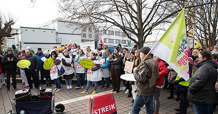 Weitere Streiks sind nicht ausgeschlossen. Weitere Streiks sind nicht ausgeschlossen.