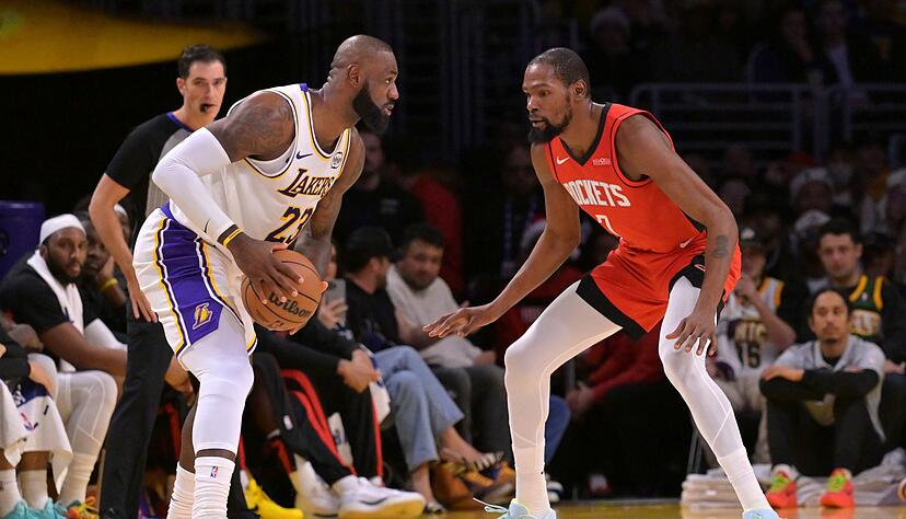 Duellierten sich bereits in den Finals: James und Durant. (Archivbild)