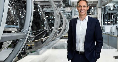 Aktuell im Dauereinsatz: Gerd Walker verantwortet im Audi-Vorstand die Produktion, kommissarisch führt er derzeit auch das Ressort Beschaffung. Aktuell im Dauereinsatz: Gerd Walker verantwortet im Audi-Vorstand die Produktion, kommissarisch führt er derzeit auch das Ressort Beschaffung.