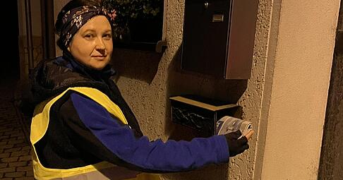 Rund 70 Zeitungen bringt Olga Albert jeden Morgen zu den Lesern. Rund 70 Zeitungen bringt Olga Albert jeden Morgen zu den Lesern.