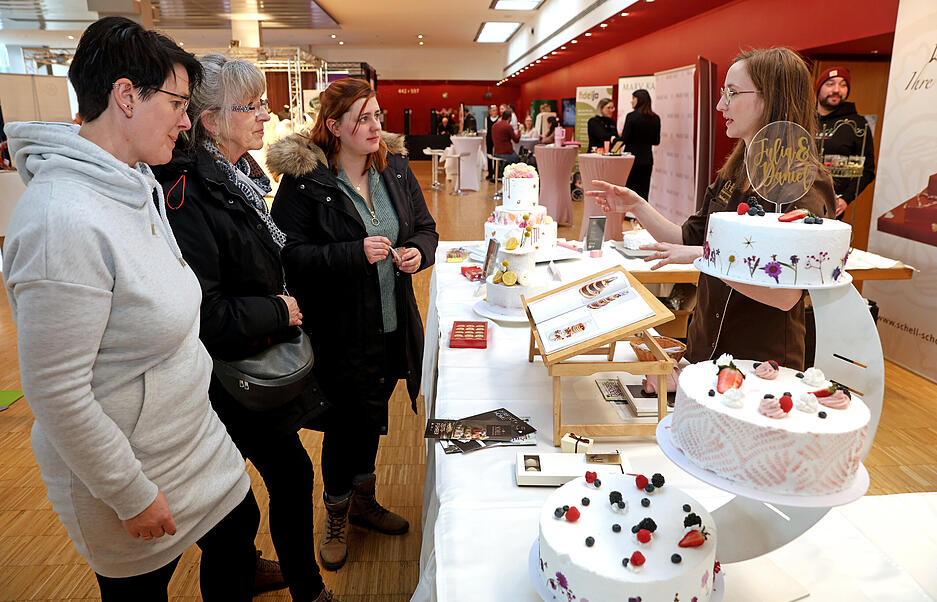 Leckere Hochzeitstorten: Eine Messe wie das Hochzeitspektakel in der Heilbronner Harmonie bietet sich an, um sich inspirieren zu lassen. Leckere Hochzeitstorten: Eine Messe wie das Hochzeitspektakel in der Heilbronner Harmonie bietet sich an, um sich inspirieren zu lassen.
