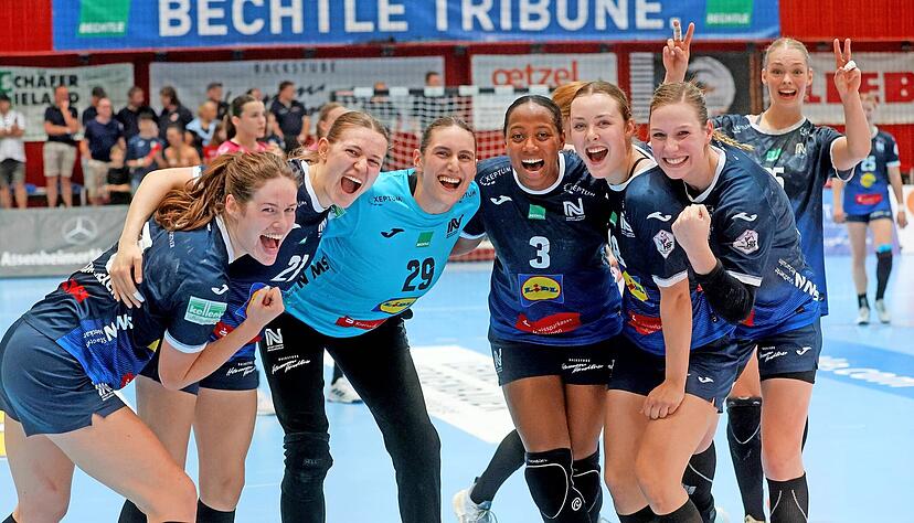 Kim Hinkelmann (rechts) zeigte es gleich doppelt an: Zwei weitere Zähler landeten am Samstagabend auf dem Punktekonto der Sport-Union. Kim Hinkelmann (rechts) zeigte es gleich doppelt an: Zwei weitere Zähler landeten am Samstagabend auf dem Punktekonto der Sport-Union.