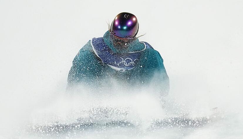 Annika Morgan st&uuml;rzt in der Qualifikation.