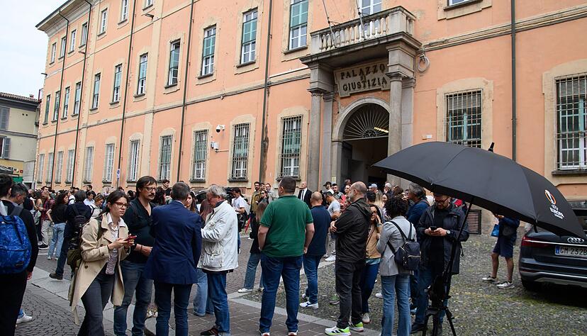 Nun rüttelt der Fall die italienische Öffentlichkeit erneut auf. Nun rüttelt der Fall die italienische Öffentlichkeit erneut auf.