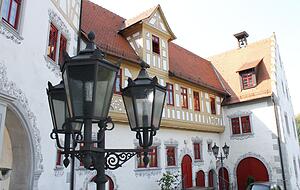 Hoher Sanierungsbedarf besteht auf Schloss Liebenstein. Dies wird nun der Unternehmer Wolfgang Scheidtweiler in die Hand nehmen. Hoher Sanierungsbedarf besteht auf Schloss Liebenstein. Dies wird nun der Unternehmer Wolfgang Scheidtweiler in die Hand nehmen.
