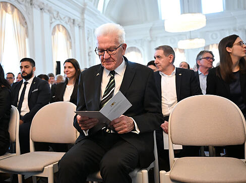 Ministerpr&auml;sident Winfried Kretschmann (B&uuml;ndnis 90/Die Gr&uuml;nen) wird zum Ende seiner Amtszeit im Neuen Schloss in Stuttgart verabschiedet.