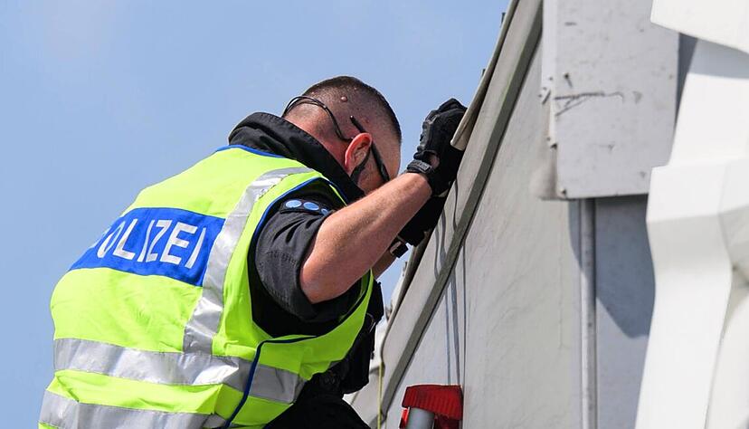 Immer häufiger haben Ermittler der Polizei mit Schleusungskriminalität zutun. Immer häufiger haben Ermittler der Polizei mit Schleusungskriminalität zutun.