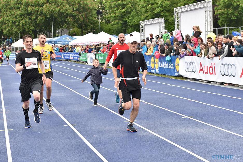 Trollinger Marathon: Zieleinlauf 3 | 7.5.