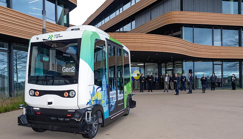 In Bad Wimpfen ist eine Zeitlang ein Kleinbus unterwegs gewesen.