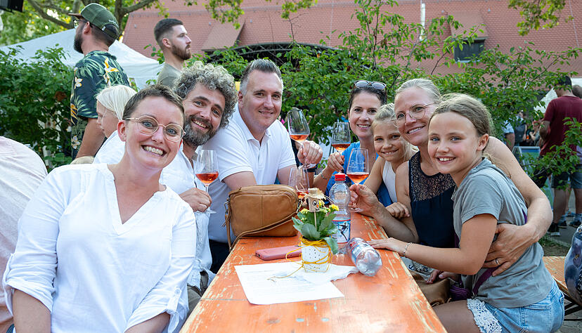 Gemütliches Beisammensein: Das macht für viele Besucher das Ganzhornfest in Neckarsulm aus. Gemütliches Beisammensein: Das macht für viele Besucher das Ganzhornfest in Neckarsulm aus.