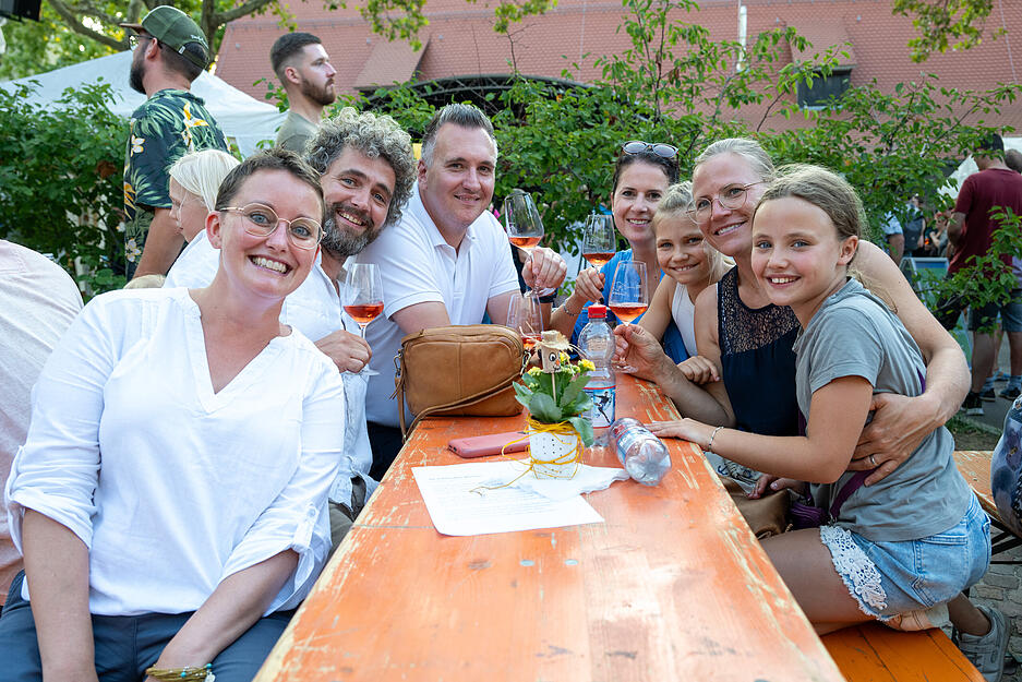 Gemütliches Beisammensein: Das macht für viele Besucher das Ganzhornfest in Neckarsulm aus. Gemütliches Beisammensein: Das macht für viele Besucher das Ganzhornfest in Neckarsulm aus.