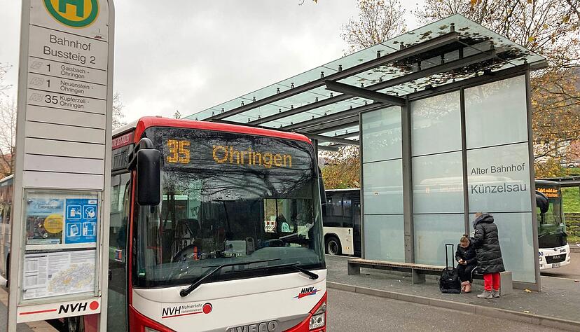 Bei den Abfahrten der NVH-Busse gibt es ab 14. Dezember 2025 Änderungen im Minutenbereich. Bei den Abfahrten der NVH-Busse gibt es ab 14. Dezember 2025 Änderungen im Minutenbereich.