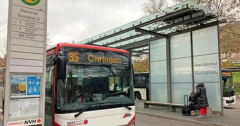 Bei den Abfahrten der NVH-Busse gibt es ab 14. Dezember 2025 Änderungen im Minutenbereich. Bei den Abfahrten der NVH-Busse gibt es ab 14. Dezember 2025 Änderungen im Minutenbereich.
