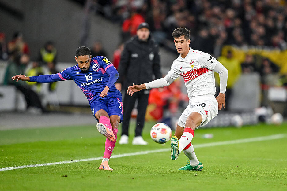 Chema Andres: Verursachte den Elfmeter mit seinem Handspiel. Sonst eine ordentliche Partie des jungen Spaniers, der Räume eng machte und das Spiel nach vorne gestaltete. Note: 4 Chema Andres: Verursachte den Elfmeter mit seinem Handspiel. Sonst eine ordentliche Partie des jungen Spaniers, der Räume eng machte und das Spiel nach vorne gestaltete. Note: 4