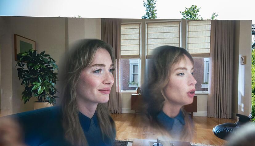 Die bisherige «Persona» rechts, die neue links - Apple führte vor, dass man künftig in deutlich besserer Qualität in der Vision Pro anderer erscheinen wird. Die bisherige «Persona» rechts, die neue links - Apple führte vor, dass man künftig in deutlich besserer Qualität in der Vision Pro anderer erscheinen wird.