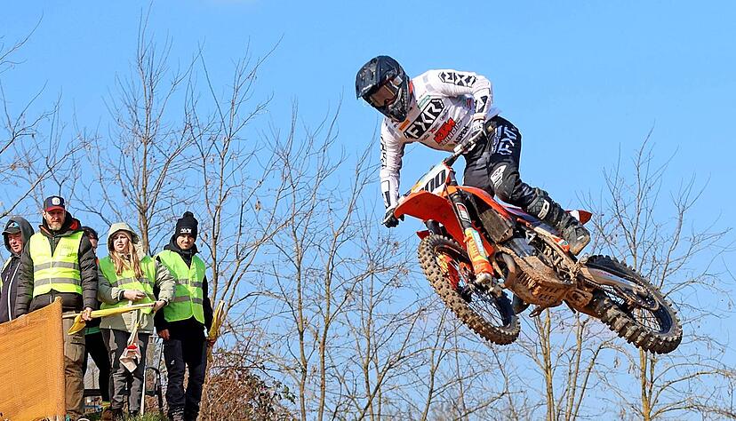 Noah Ludwig vom KTM Sarholz Racing Team geht in Frankenbach als Titelverteidiger in der MX1-Klasse an den Start. Im vergangenen Jahr gewann der 21-J&auml;hrige aus Aschersleben beide Wertungsl&auml;ufe recht souver&auml;n.