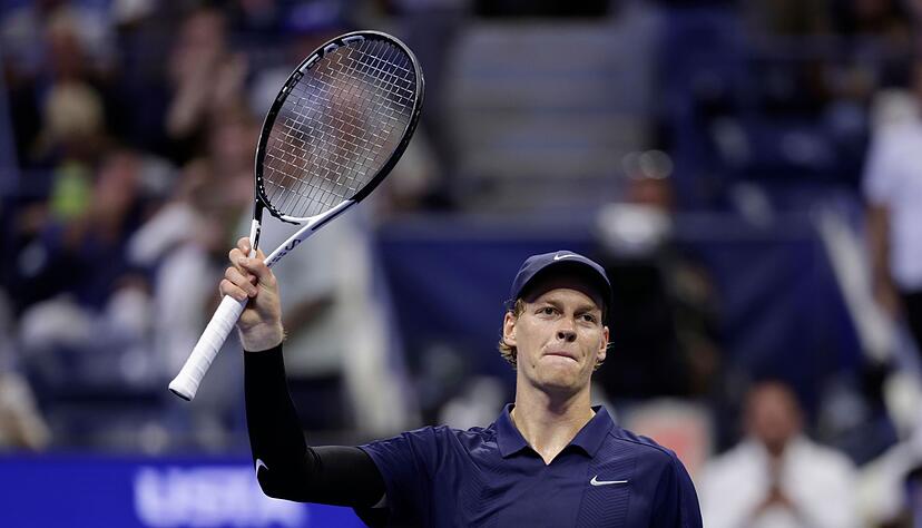 Titelverteidiger Jannik Sinner rauscht bei den US Open ins Viertelfinale. Titelverteidiger Jannik Sinner rauscht bei den US Open ins Viertelfinale.